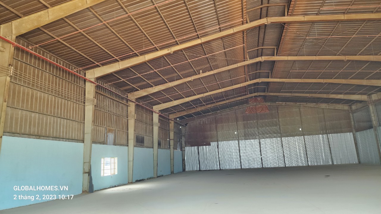 Cho thuê xưởng 1200m2 chủ trương làm phân bón, hóa chất kcn Xuyên Á