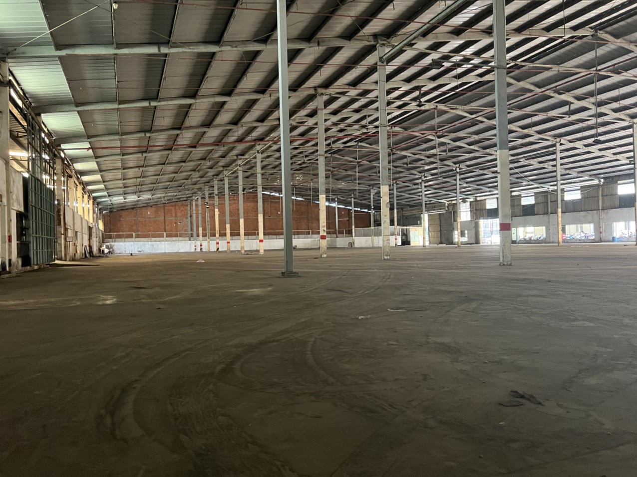 Cho thuê kho xưởng 1000m2- 1800m2 -3000m2 Q12 kế kcn Tân Bình pccc tự động