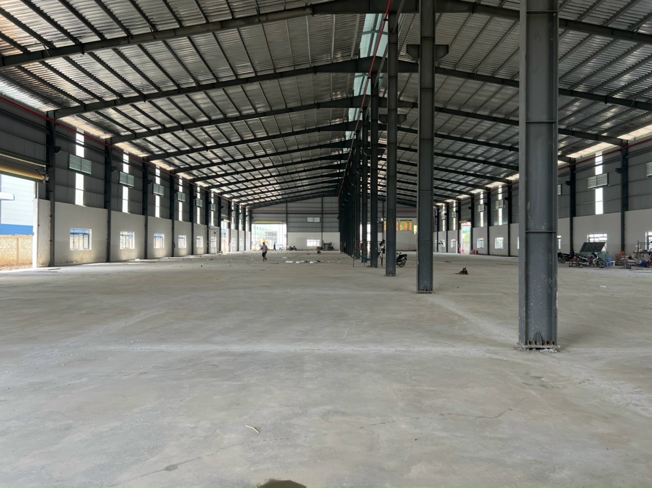 Cho thuê kho xưởng 2000m2 khu công nghiệp Hải Sơn Đức Hoà Long An