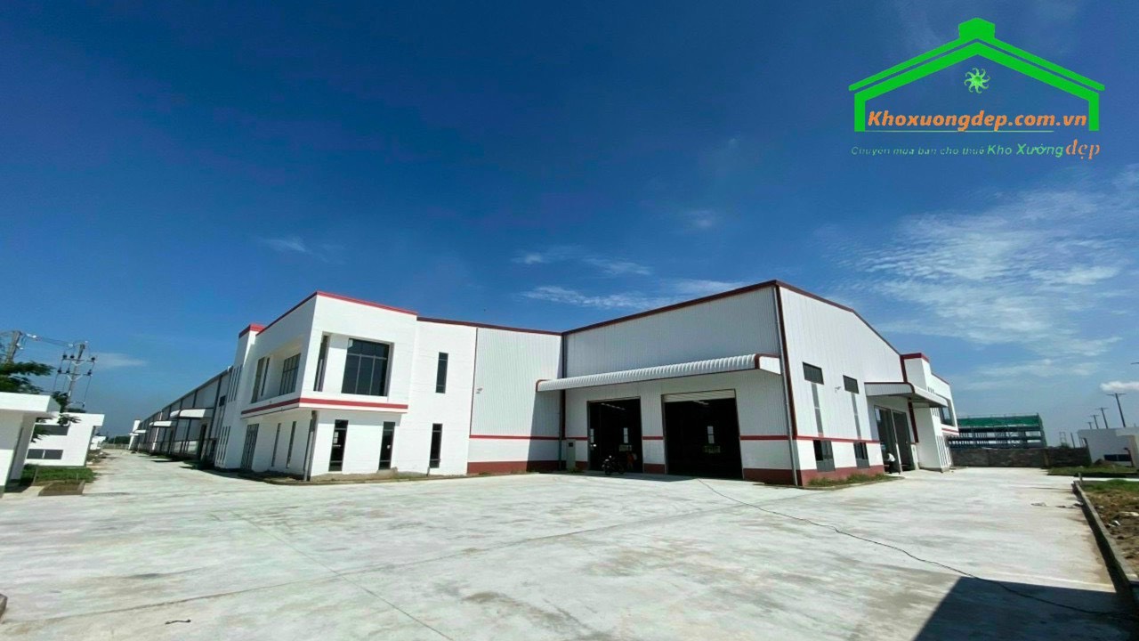 Kẹt tiền cần bán gấp nhà xưởng Long An 6000m2 kcn Thái Hoà