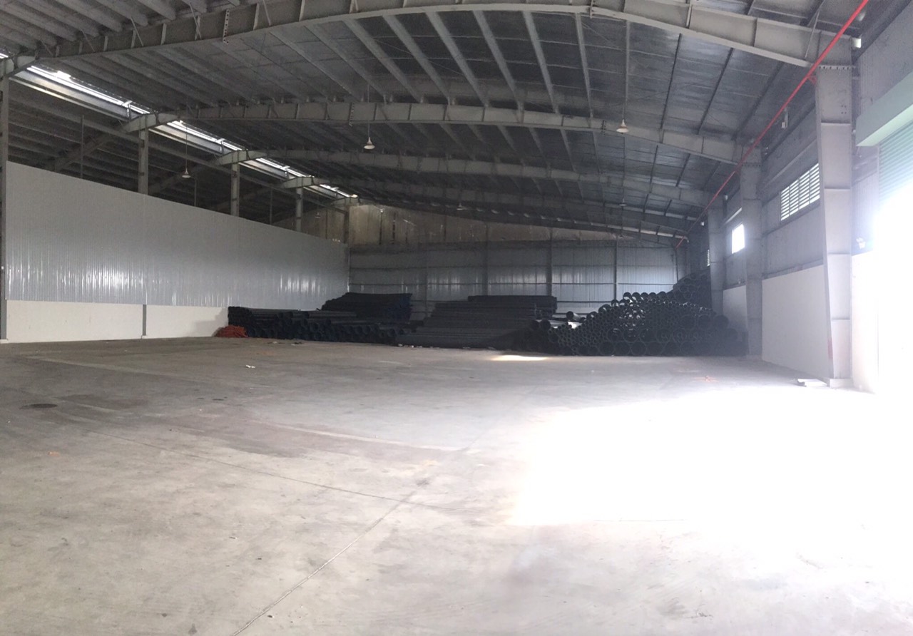 Cho thuê kho 8000m2 xây dựng sẵn kcn Bến Lức, Long An