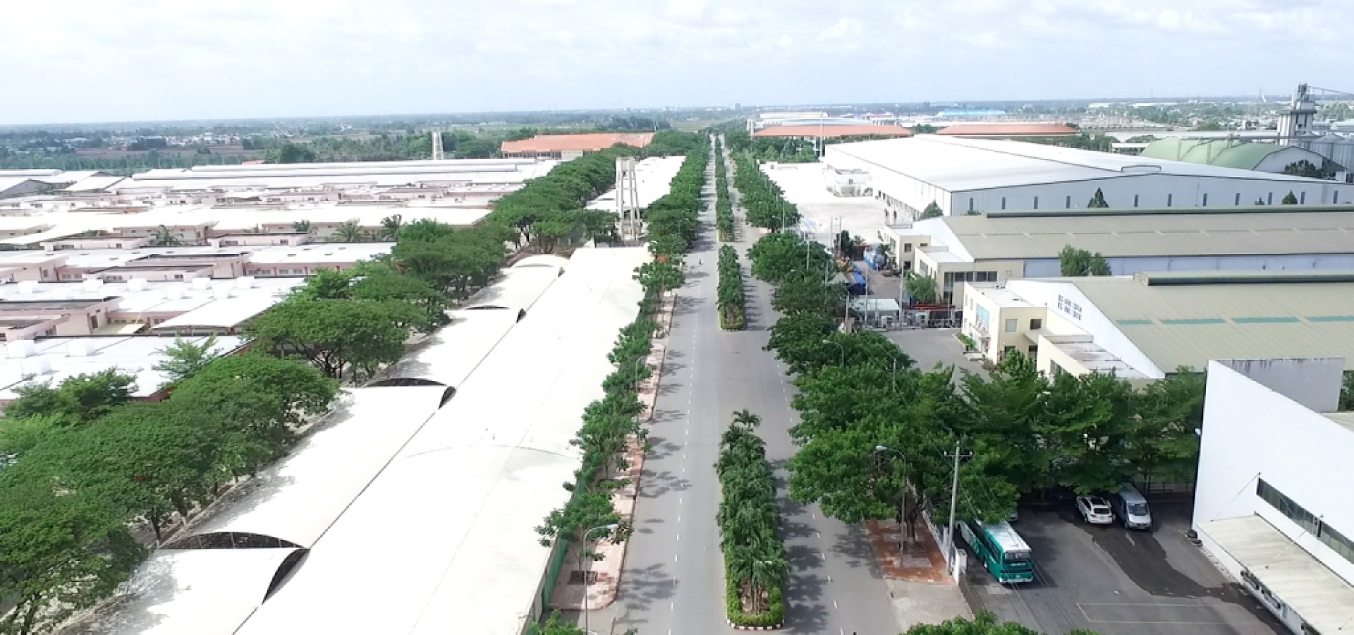 Khu công nghiệp Thuận Đạo nằm tại Thị trấn Bến Lức, huyện Bến Lức tỉnh Long An. Được thành lập theo quyết định sô 4256/QĐ-UBND tỉnh Long An năm 2011. Đây được xem là một khu công nghiệp nắm giữ vị trí đắc địa, có nhiều lợi thế về hệ thống giao thông thuận tiện, cơ sở hạ tầng và nhiều tiện ích nội, ngoại khu khác.