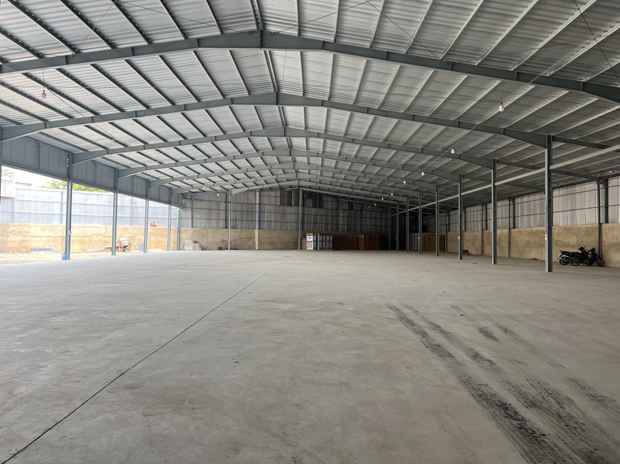 Cho thuê kho chành 2000m2 Võ Văn Kiệt Quận 6 đường xe cont