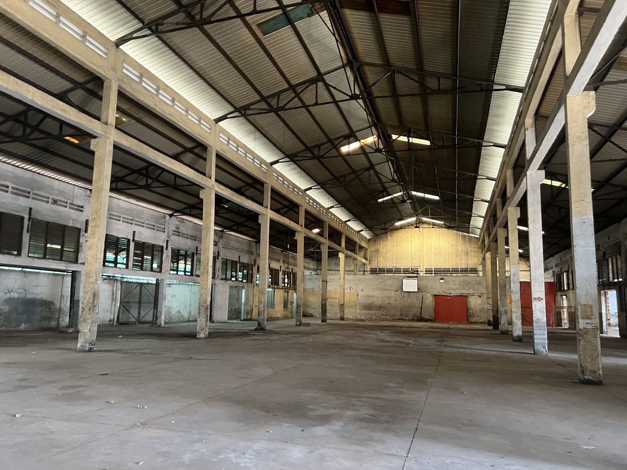 Cho thuê kho gần 4000m2 Luỹ Bán Bích, P.Tân Thới Hoà, Tân Phú