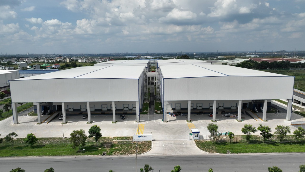 Kho xưởng 2000m2 chuẩn Global cho thuê kcn Tân Đô