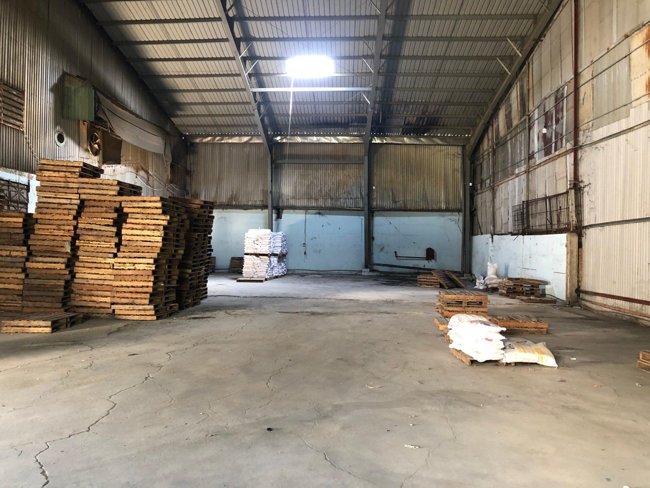 Cho thuê kho giá rẻ 600m2 P.Tân Tạo A, Quận Bình Tân