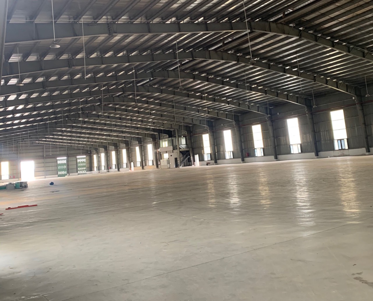 Cho thuê nhà xưởng 5790m2, gần 10.000m2 đất kcn Thuận Đạo