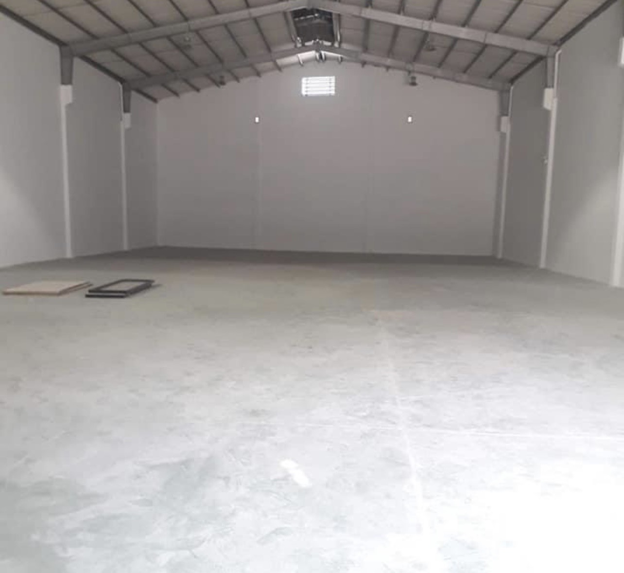 Cho thuê xưởng đẹp 730m2 gần kcn Tân Bình Quận 12 TP. HCM