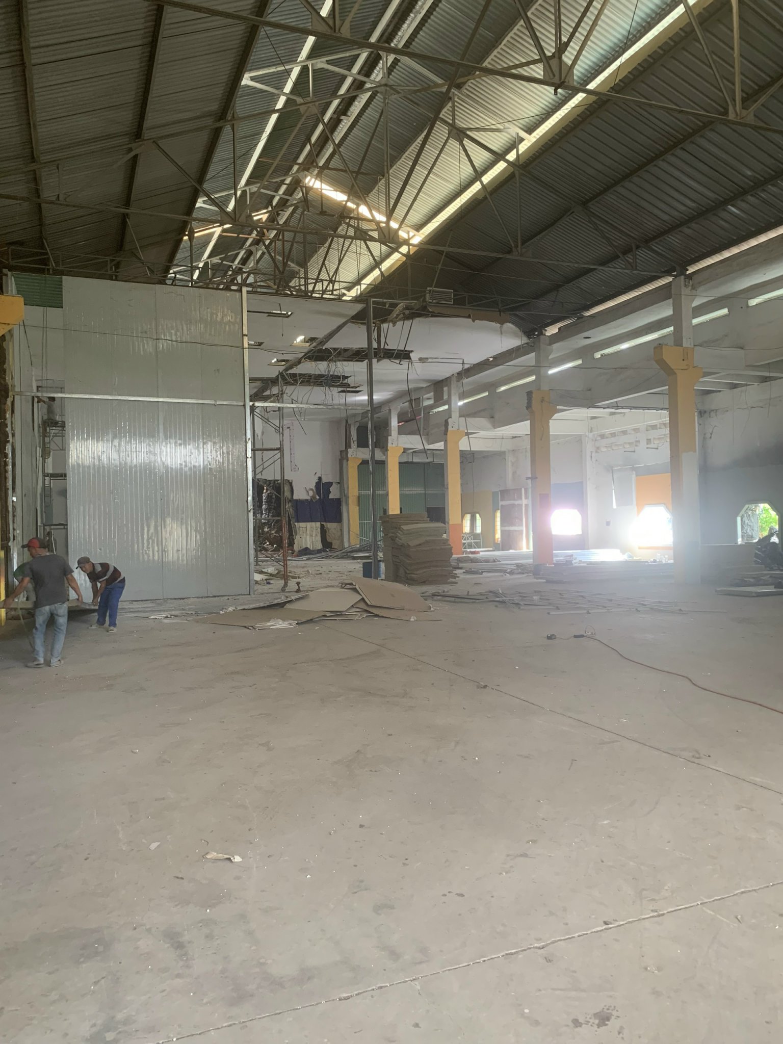 Cho thuê kho 2100m2 phường Linh Tây, thành phố Thủ Đức