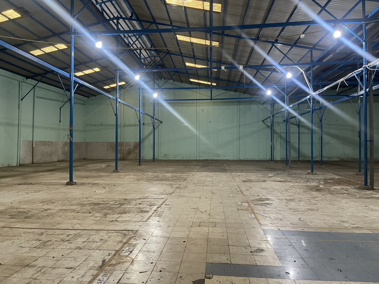 Cho thuê kho xưởng 1300m2 Luỹ Bán Bích, Hoà Thạnh, Tân Phú