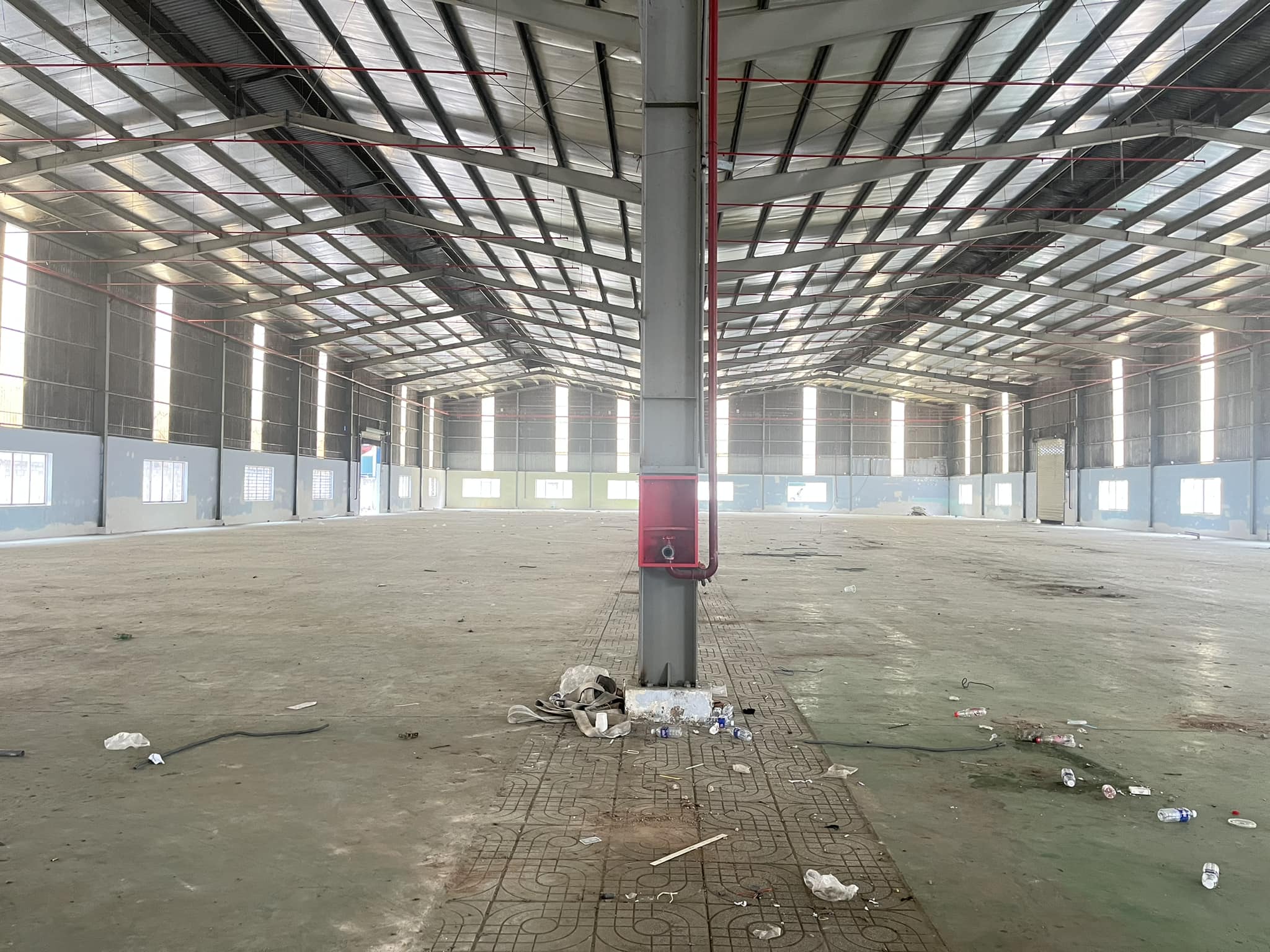 Cho thuê kho xưởng 3.895 m2 trong KCN Huyện Đức Hòa, Tỉnh Long An