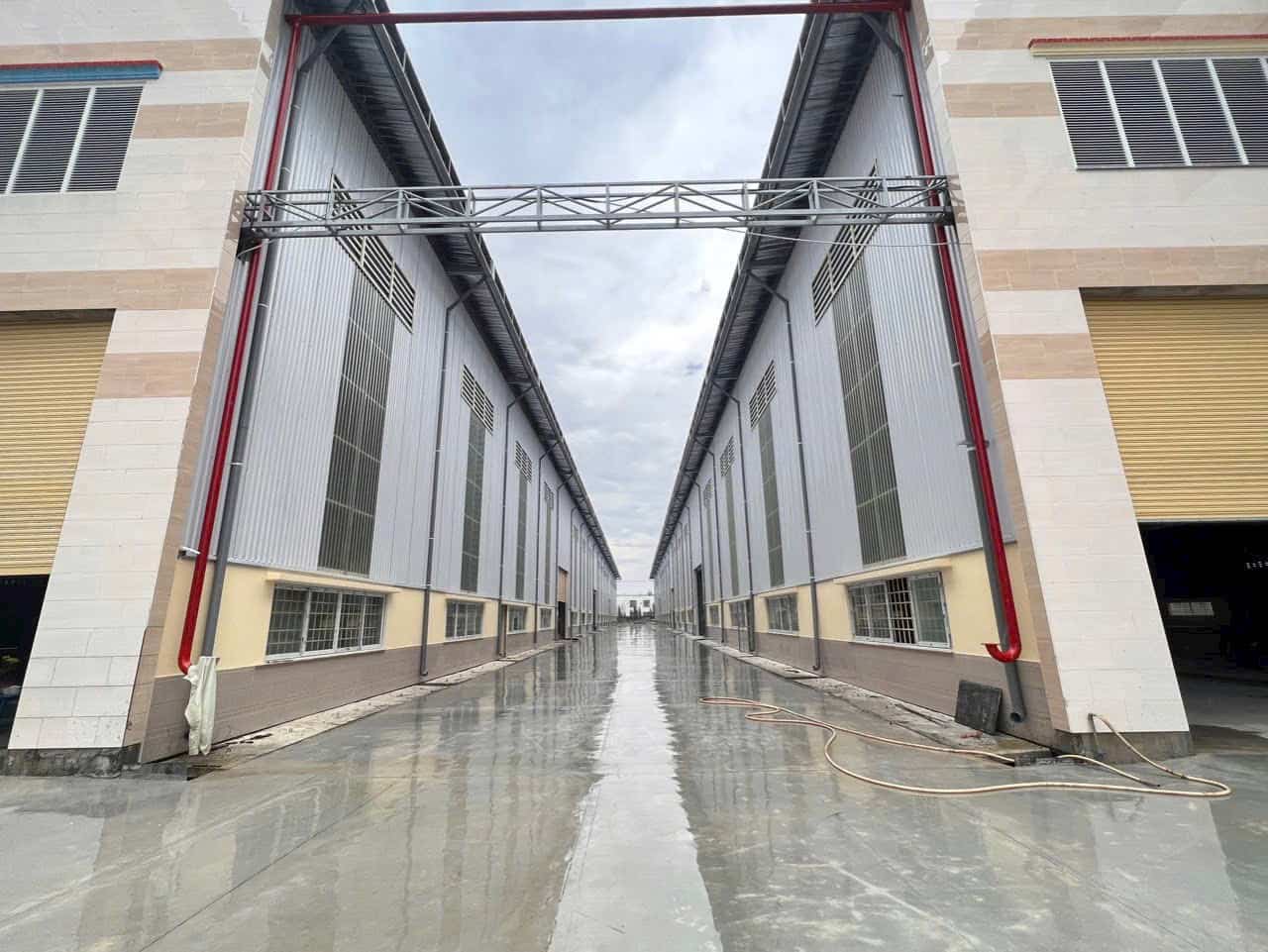 Cho thuê kho xưởng 6300 m2 trong KCN Hải Sơn, Huyện Đức Hoà, Tỉnh Long An