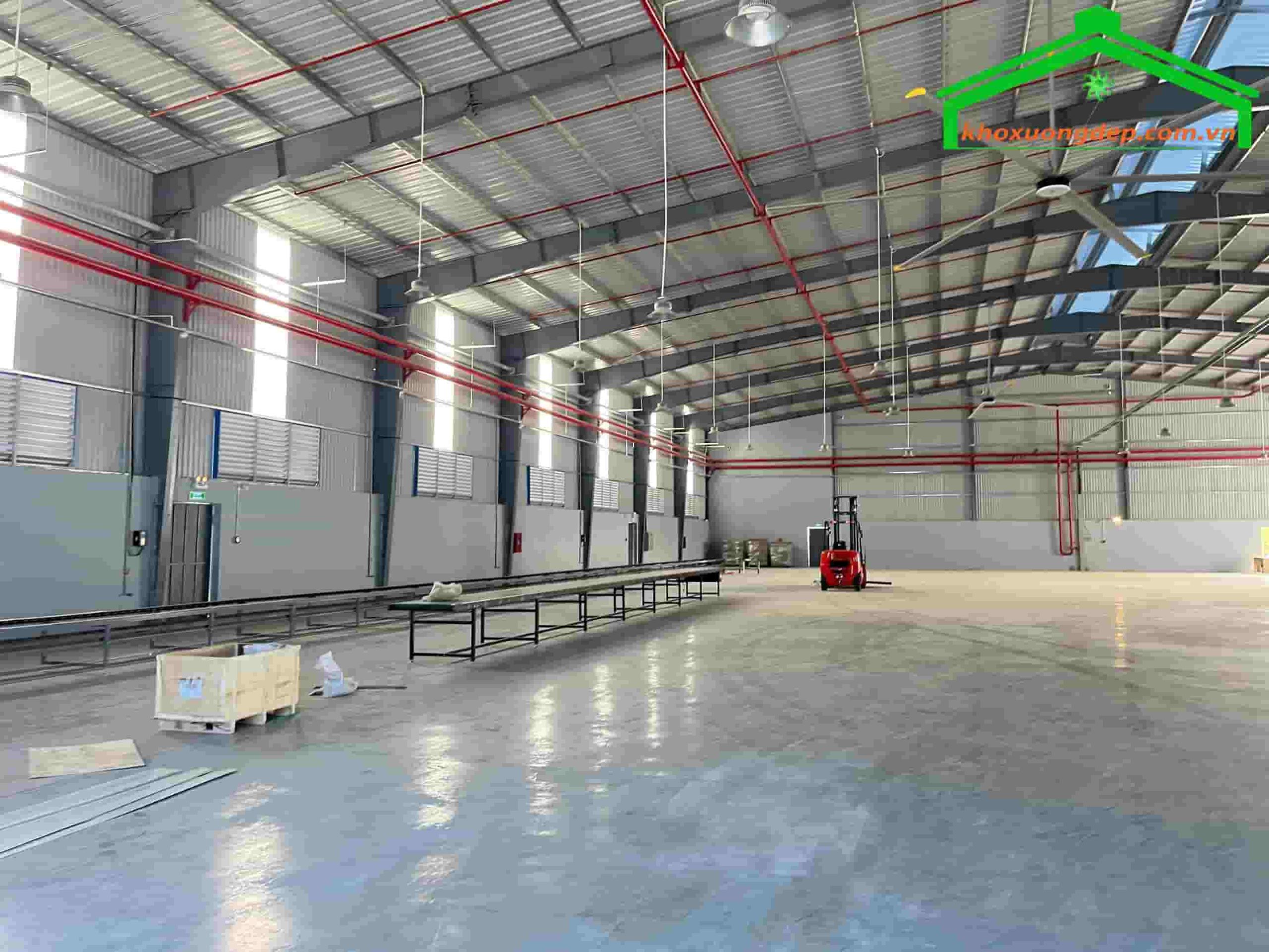 Cho thuê kho xưởng 7700m2 tại Tân Uyên, Bình Dương