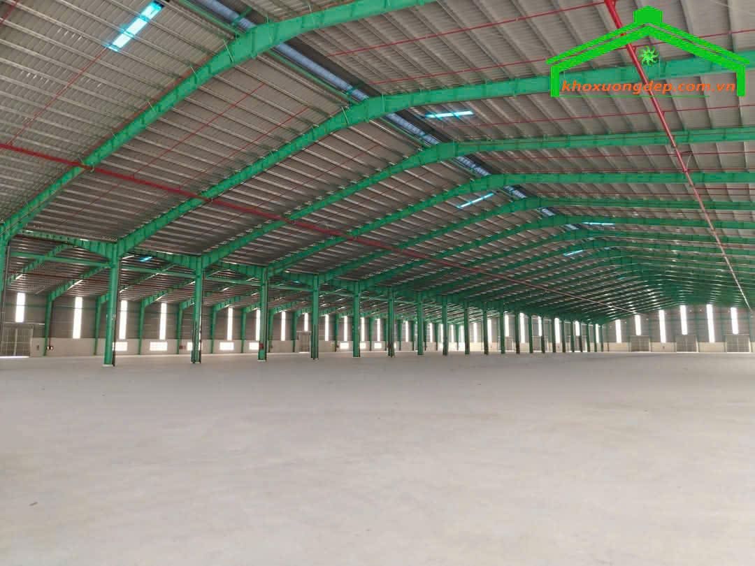 Cho thuê kho xưởng 13000m2 trong KCN Hòa Khánh, Đà Nẵng mặt tiền đẹp