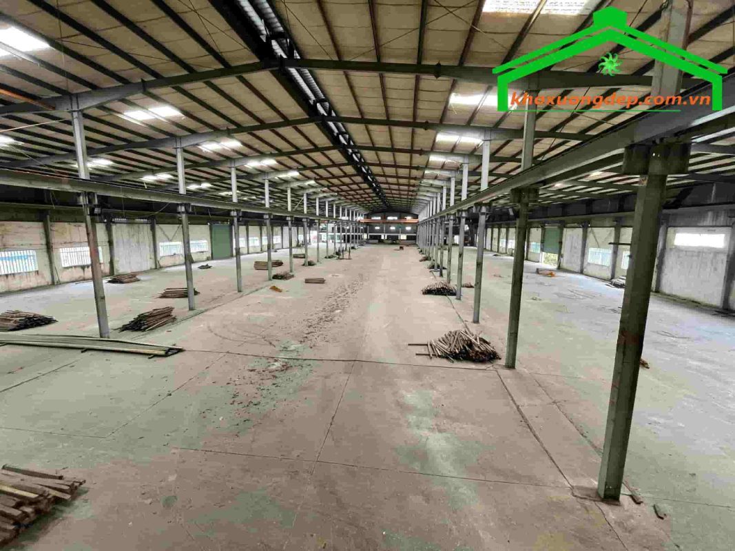 Bán nhà xưởng 2 mặt tiền 9332m2 KCN Hải Sơn