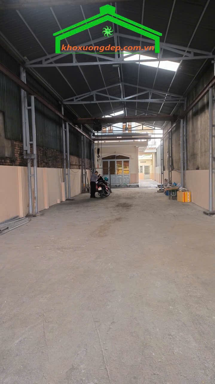 Cho thuê kho xưởng 210m2 QL1A, Bình Tân